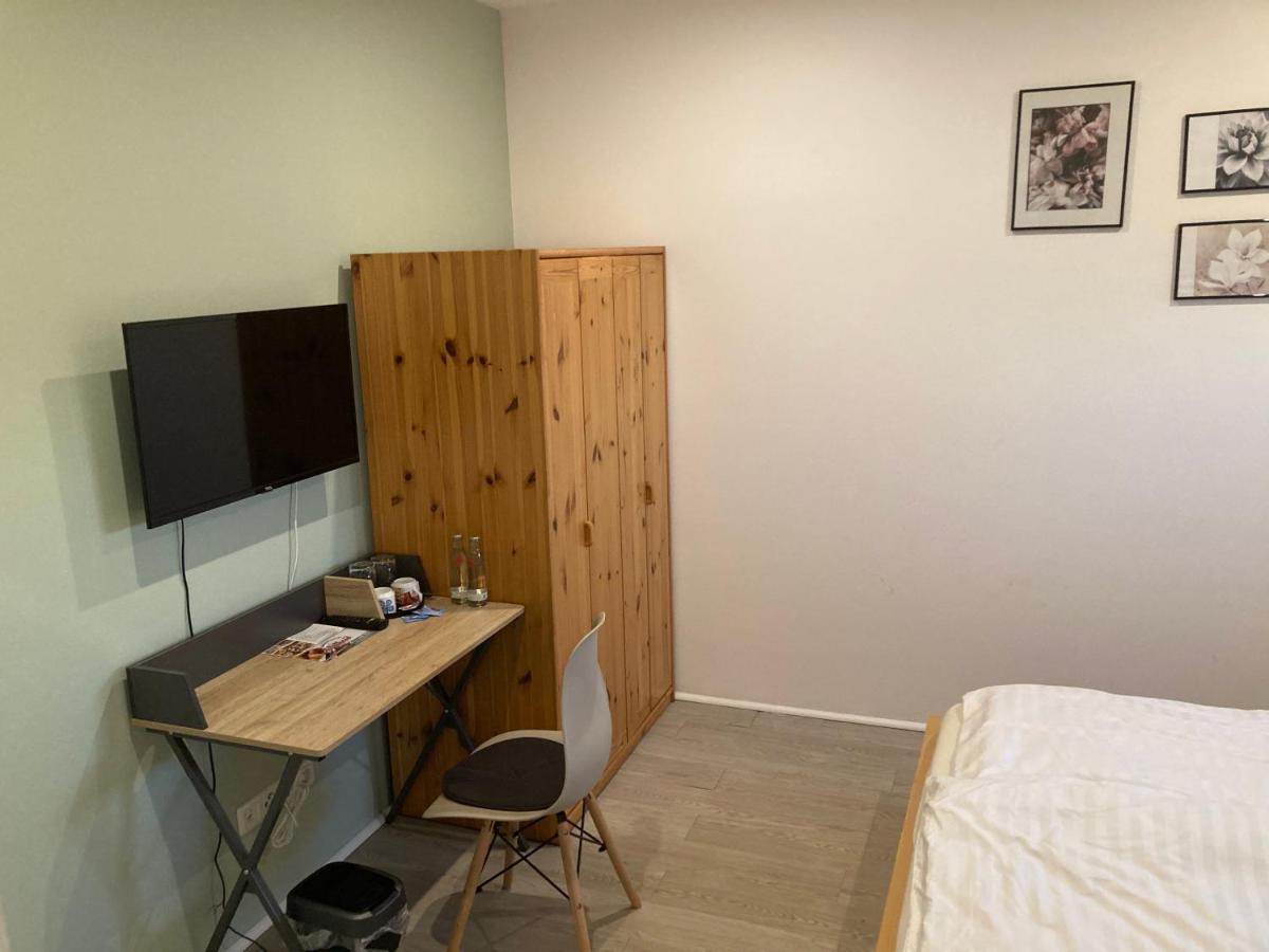Gaeste Und Messezimmer Adelheidsdorf Екстериор снимка