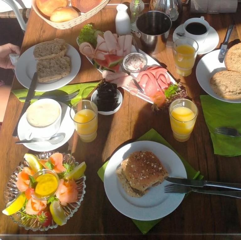 Gaeste Und Messezimmer Adelheidsdorf Екстериор снимка